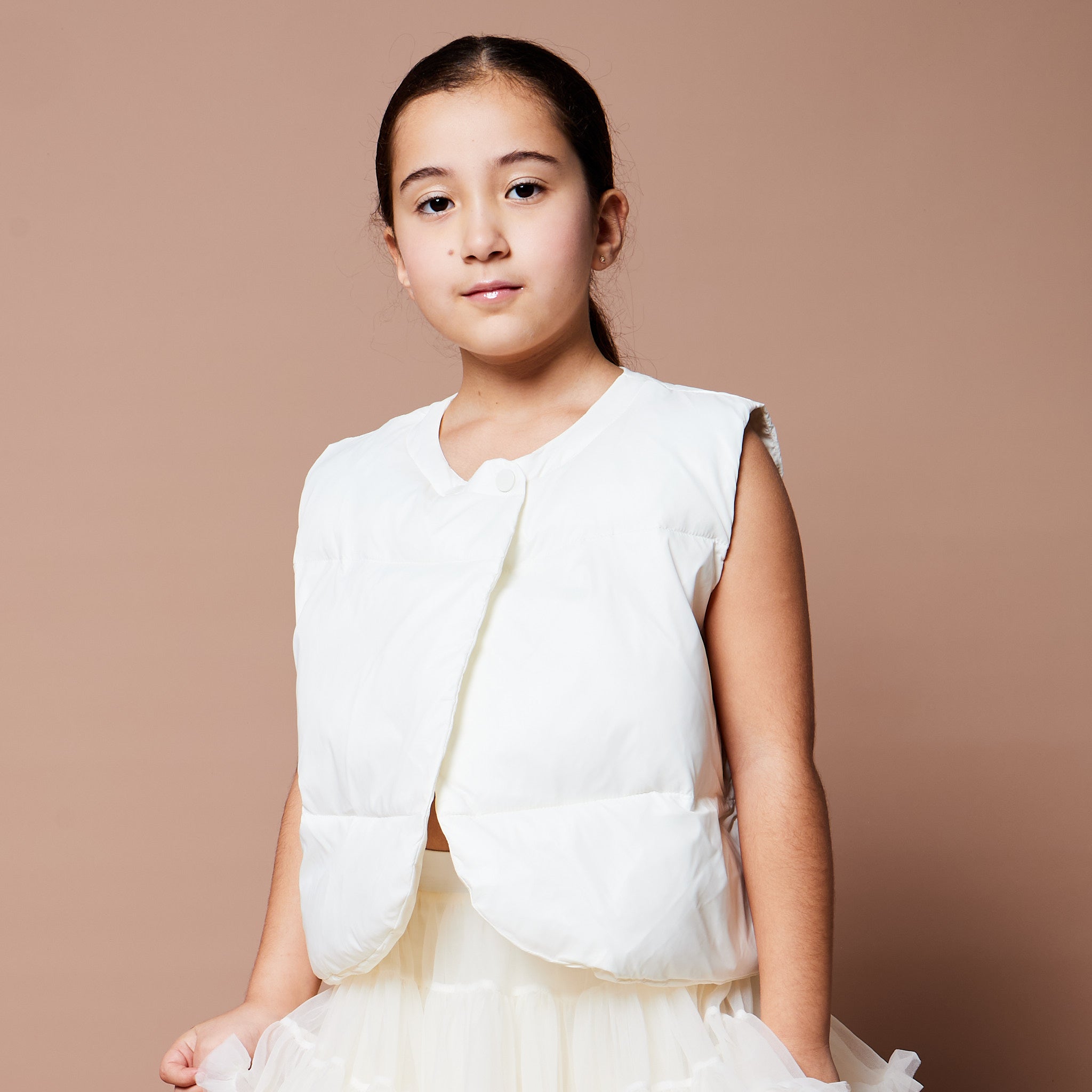 Perle Blanche Gilet "White Pearl Gilet"