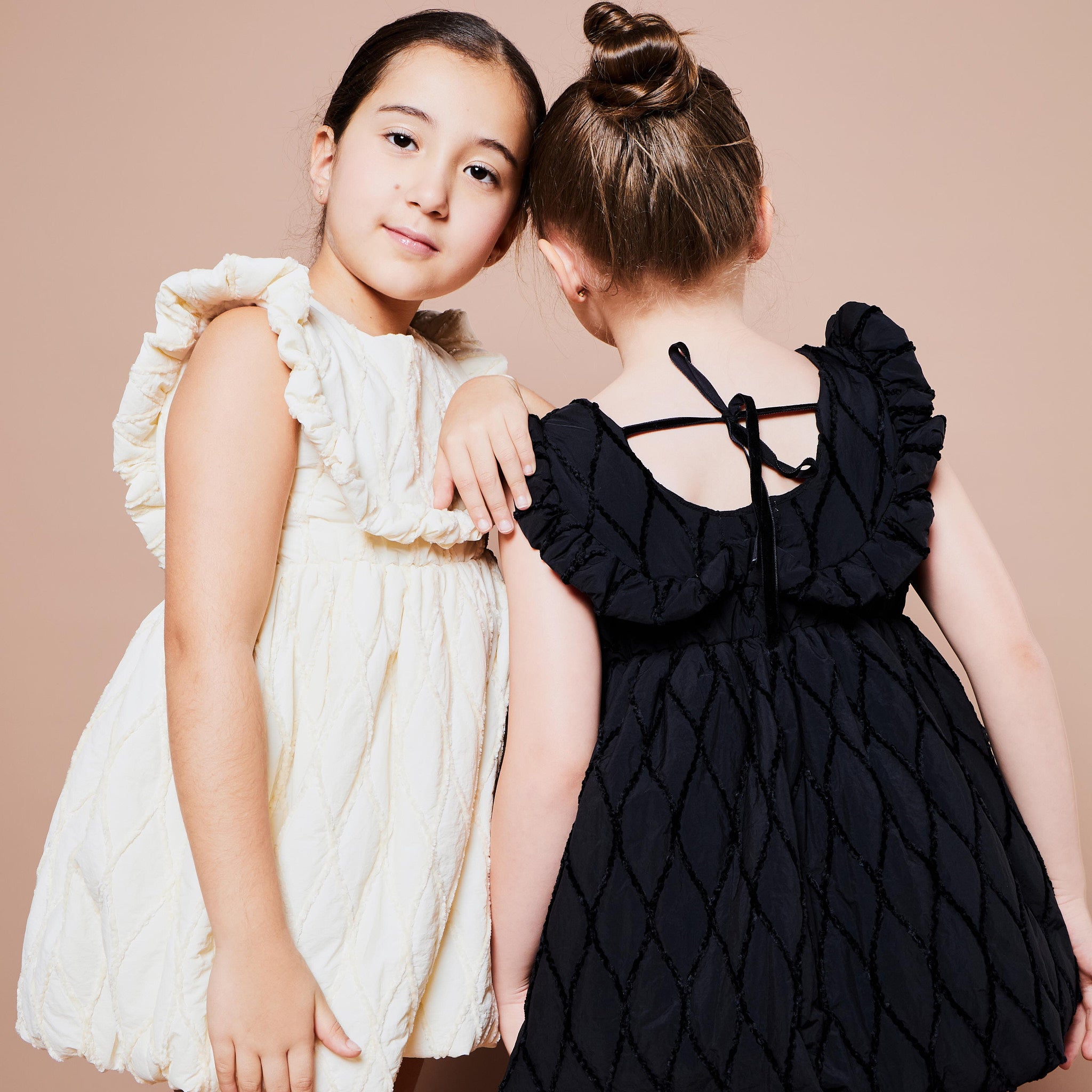 Noir Étoile Robe "Black Star Dress"